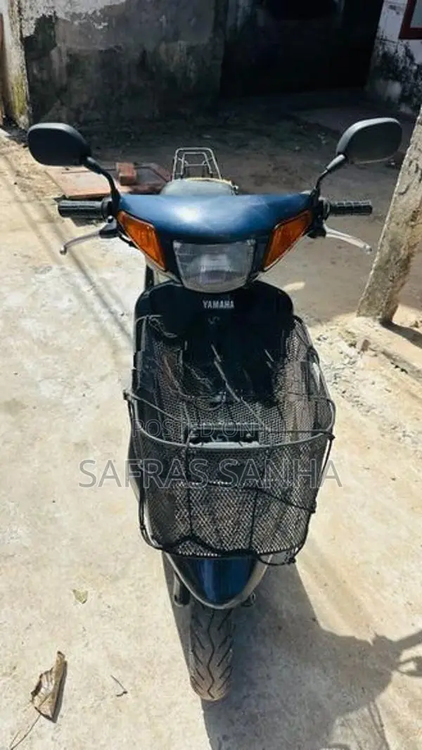 Yamaha 1999