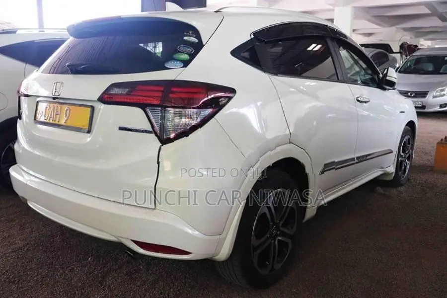 Honda Vezel hybrid 2015