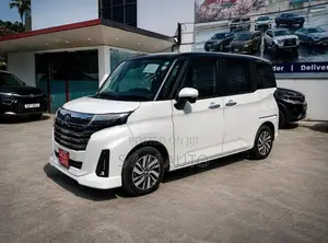 Toyota Roomy G Custom 2024