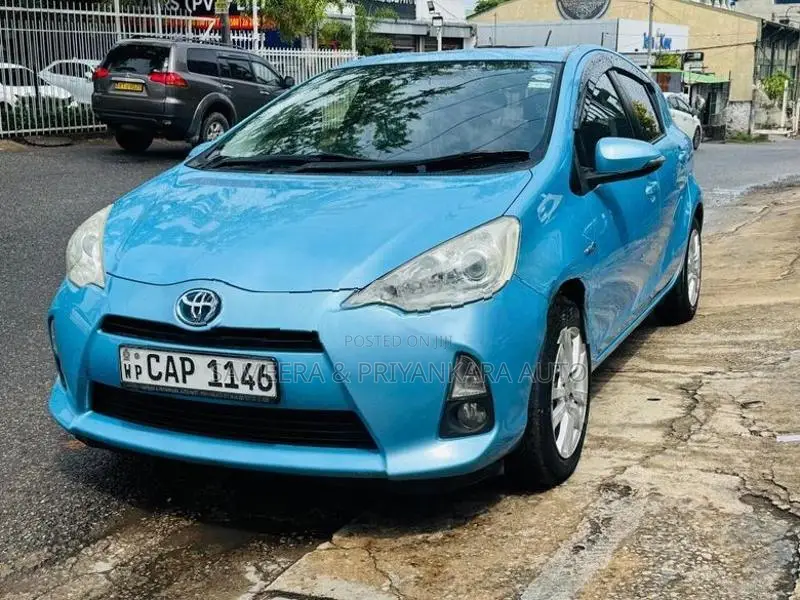 Toyota Aqua S Grade 2014