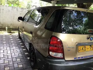 Kia Carens 2002
