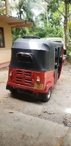 Bajaj RE Three Wheeler 2020