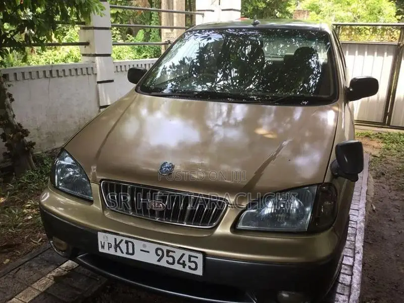 Kia Carens 2002