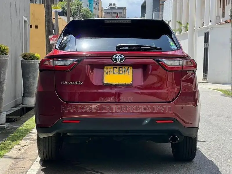 Toyota Harrier 2019