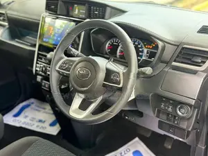 Toyota Roomy 2023