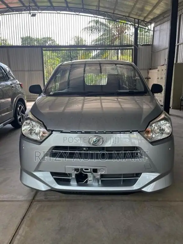 Daihatsu Mira 2025
