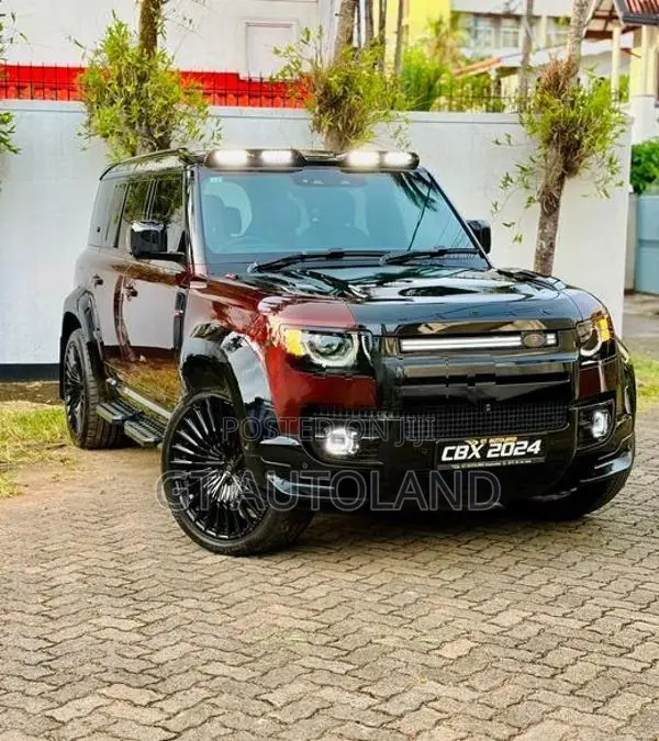 Land Rover Defender P300e Sedona Limited 2025