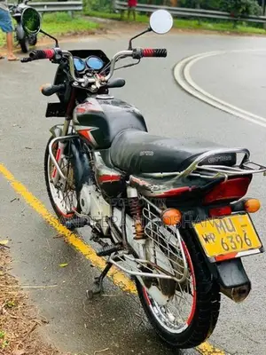 Bajaj CT100 2006