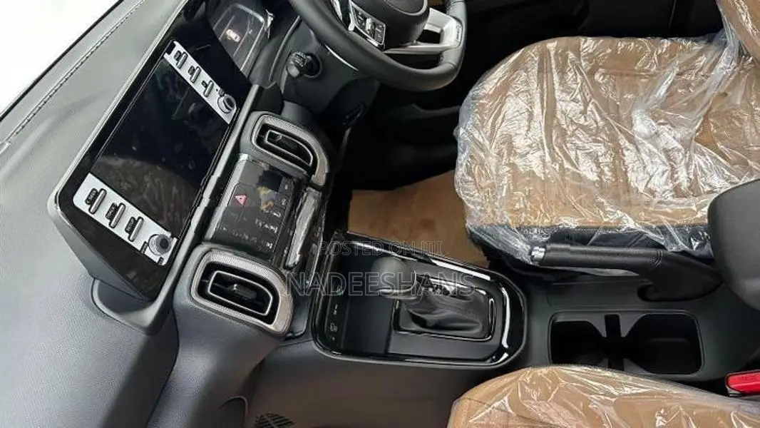 Kia Sonet HTX PLUS TURBO 2026