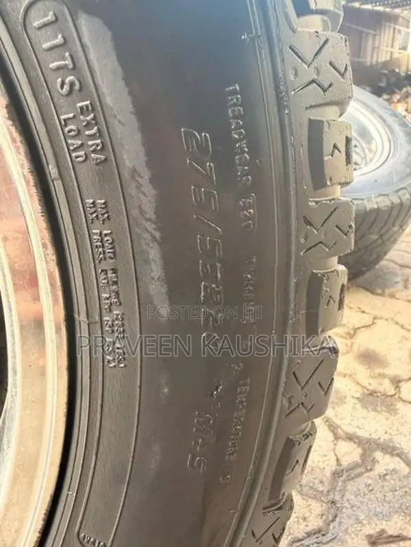 275/55/20Toyota Hilux Tires