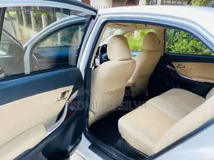 Toyota Premio 2017