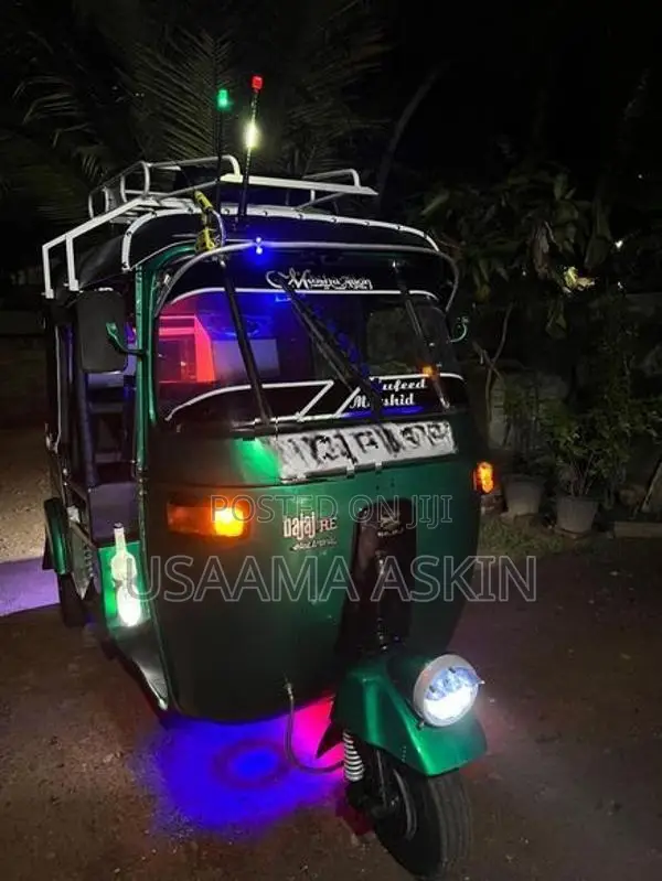 Bajaj RE 2006