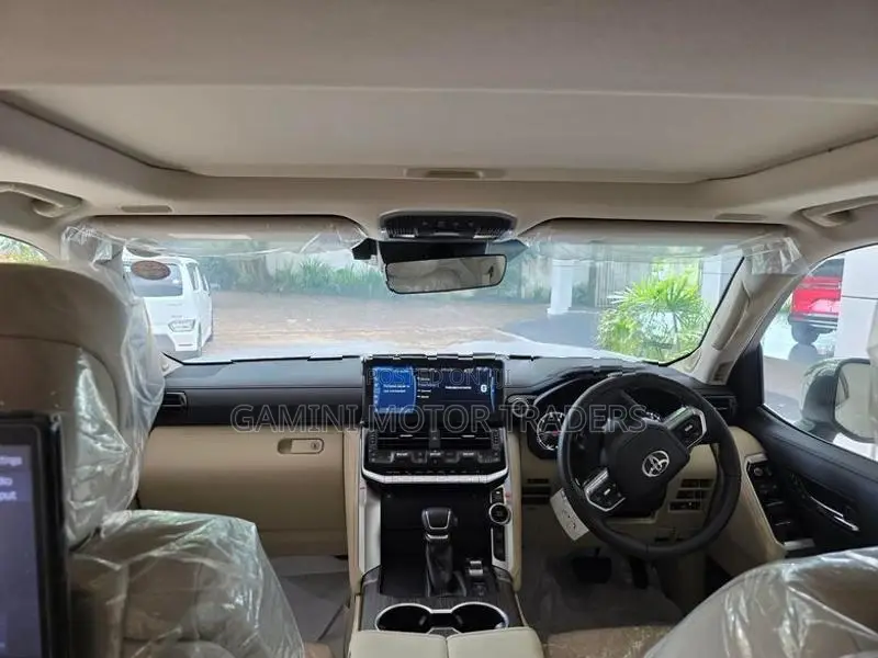 Toyota Land Cruiser ZX Diesel 2023