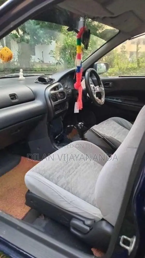 Ford Laser 1998