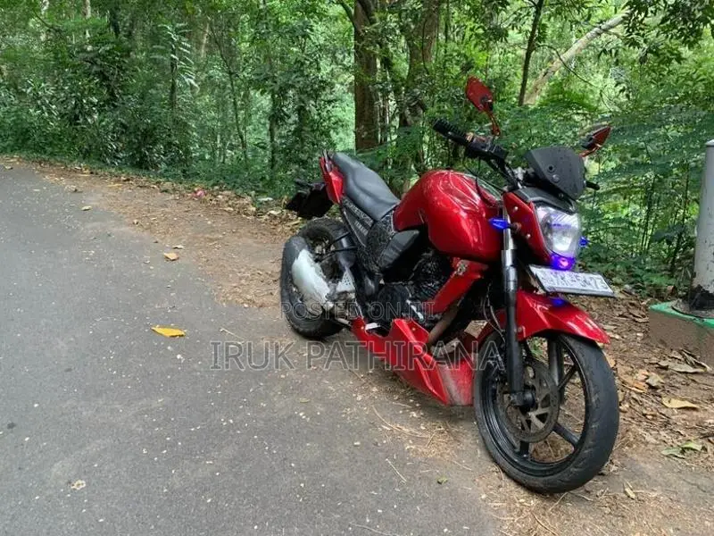 Yamaha FZS V1 2012