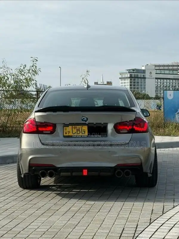 BMW 318i 2019