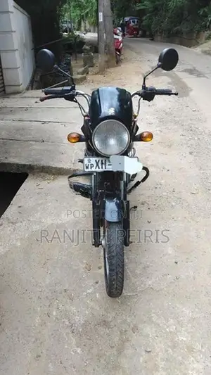 Bajaj Boxer 2012