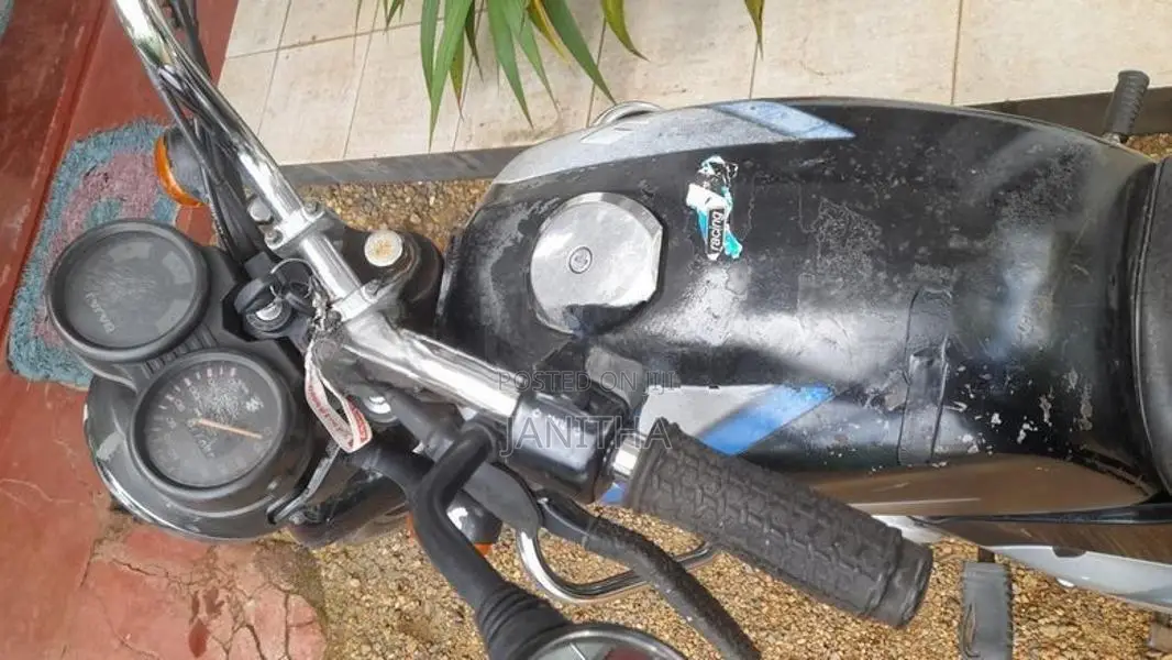 Bajaj CT100 2006