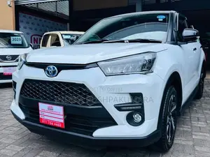 Toyota Raize Z Black Top BSM 2025