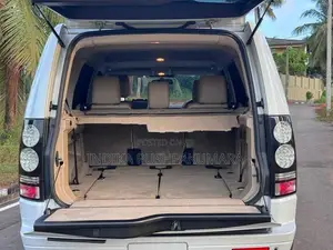Land Rover Discovery 4S 2016