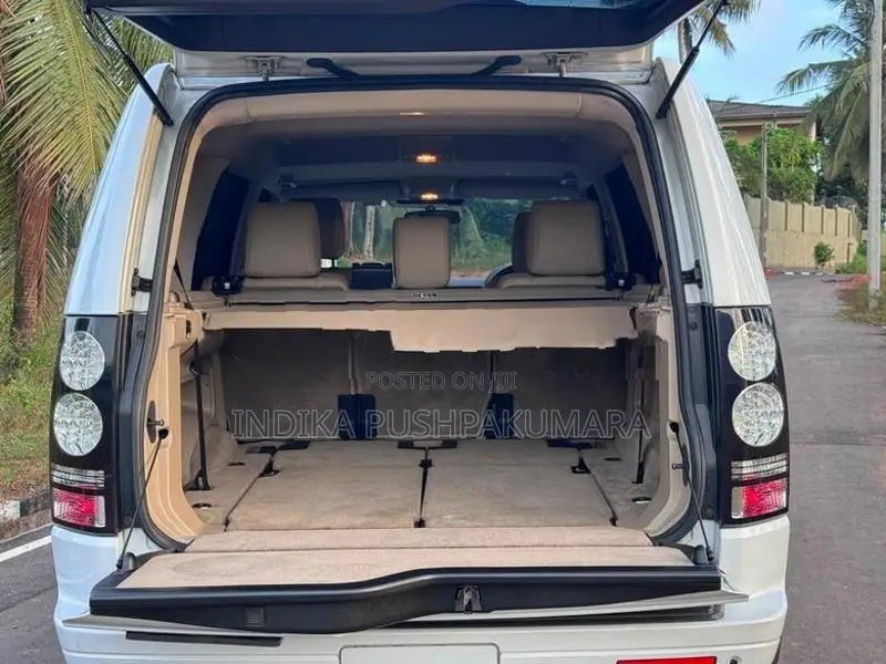 Land Rover Discovery 4S 2016