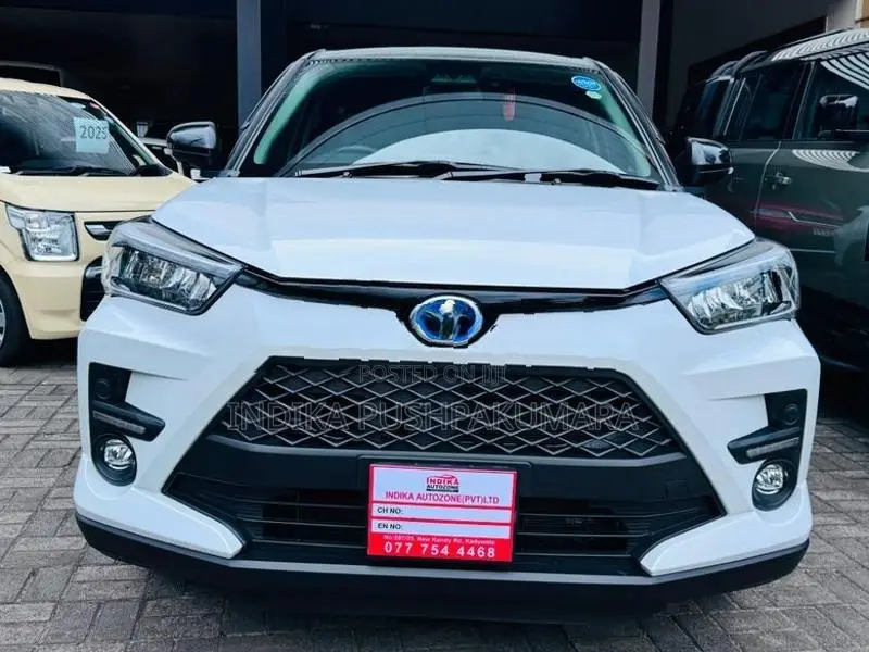 Toyota Raize Z Black Top BSM 2025