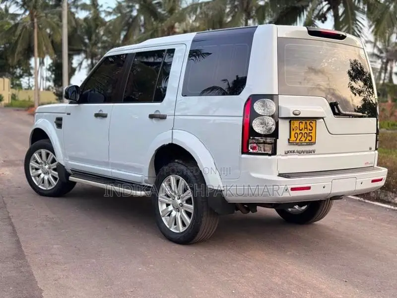 Land Rover Discovery 4S 2016