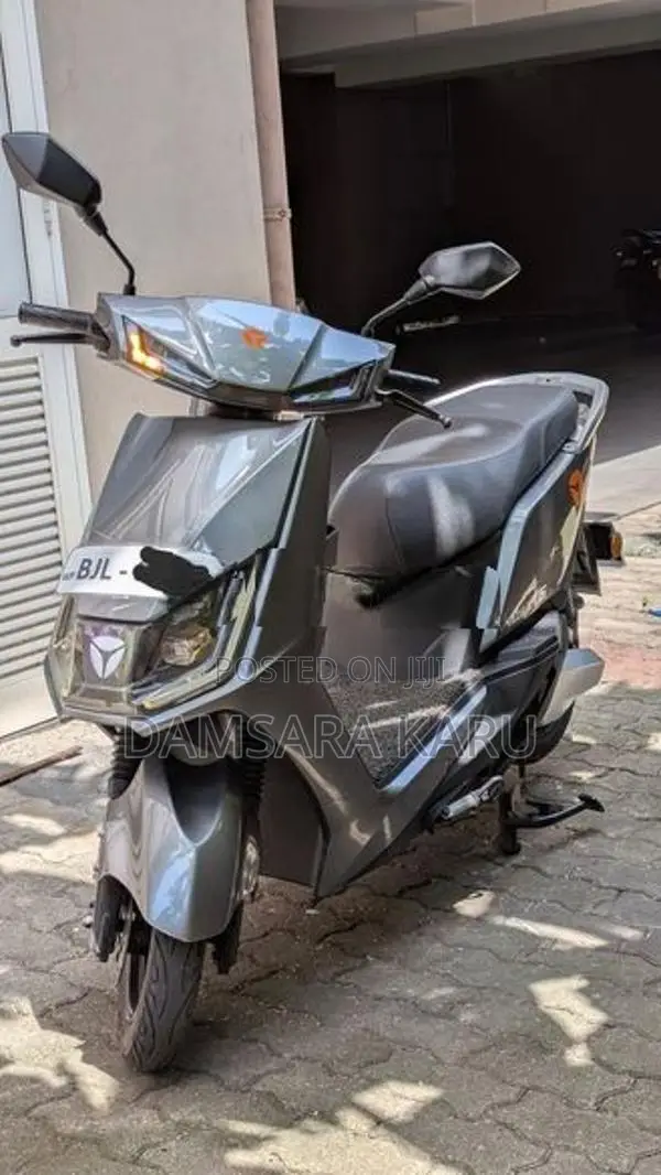 Yadea T5 1.2kW 2024