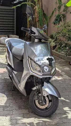 Yadea T5 1.2kW 2024