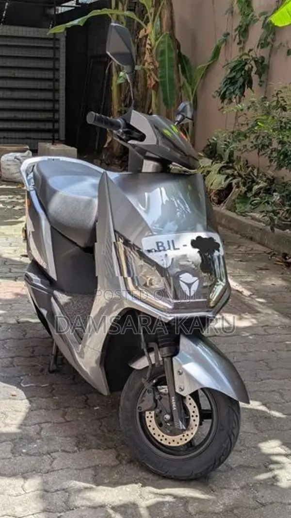 Yadea T5 1.2kW 2024