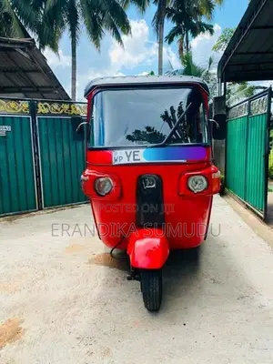 Bajaj RE Three Wheeler 2010