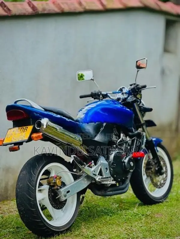 Honda Hornet 2015