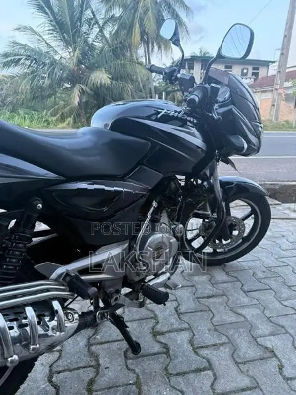 Bajaj Pulsar 150 2013