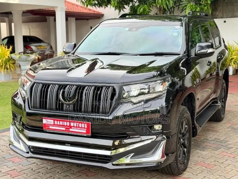 Toyota Land Cruiser Prado TX 150 2023