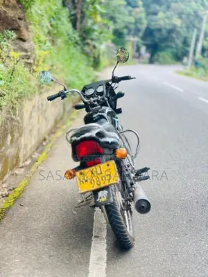 Bajaj CT100 2012