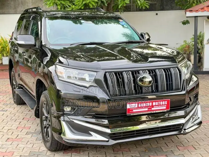 Toyota Land Cruiser Prado TX 150 2023