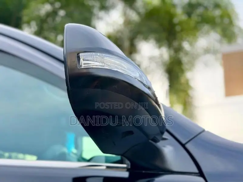 Toyota Land Cruiser Prado TX 150 2023
