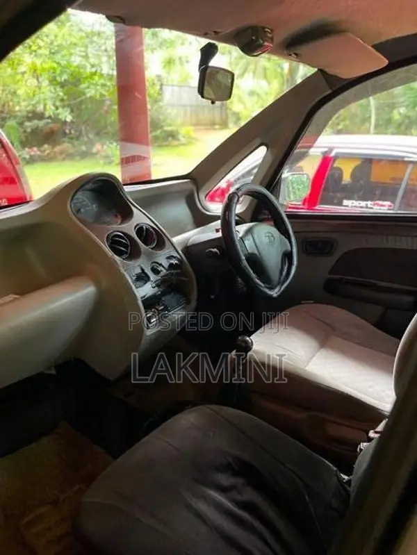 Tata Nano LX 2012