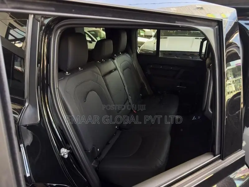 Land Rover Defender Fully Loaded 2026