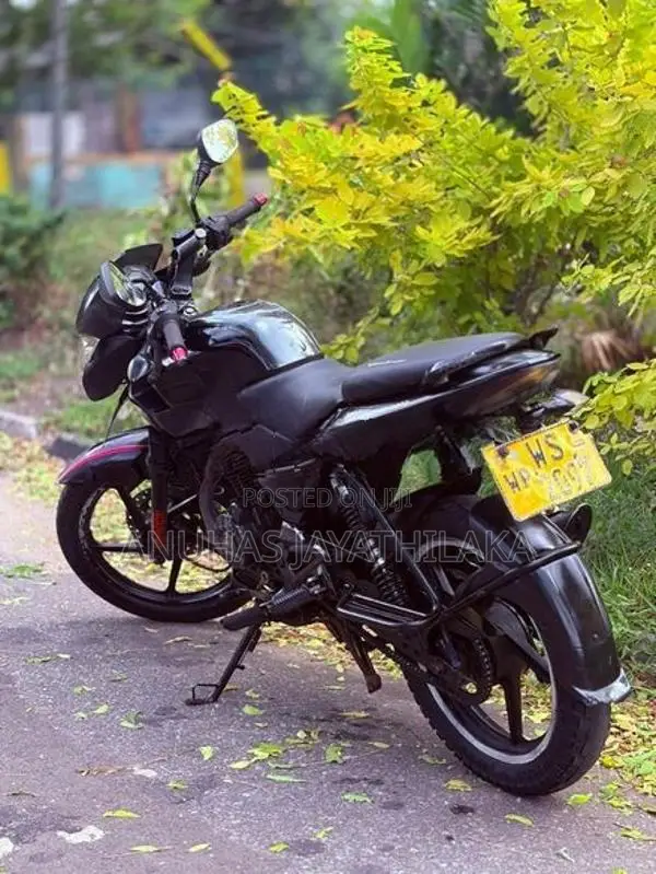 Bajaj Pulsar 135 LS 2011