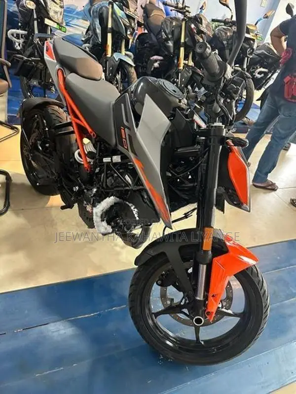KTM Duke 160 2026