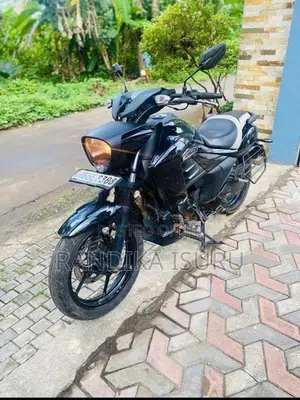 Suzuki Intruder 2018