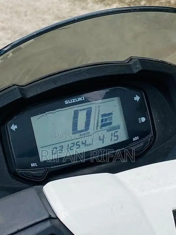 Suzuki Burgman 2019