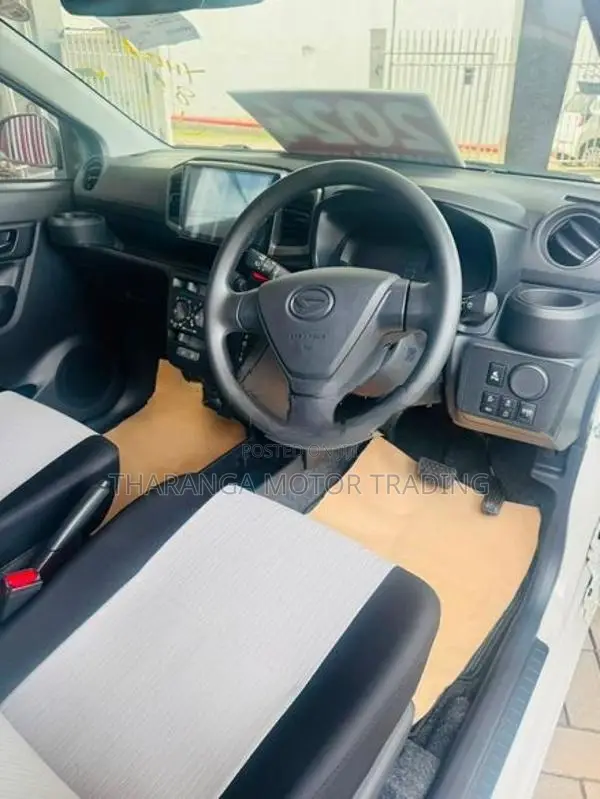 Daihatsu Mira L grade 2024