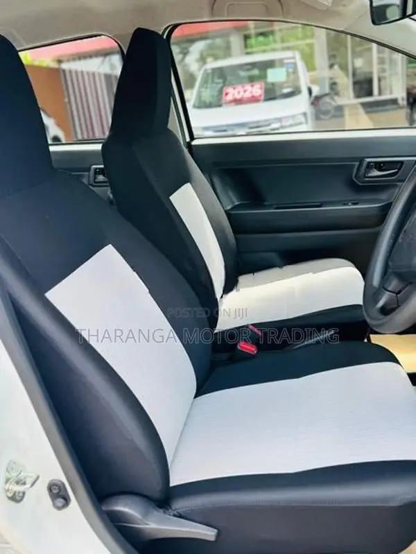 Daihatsu Mira L grade 2024