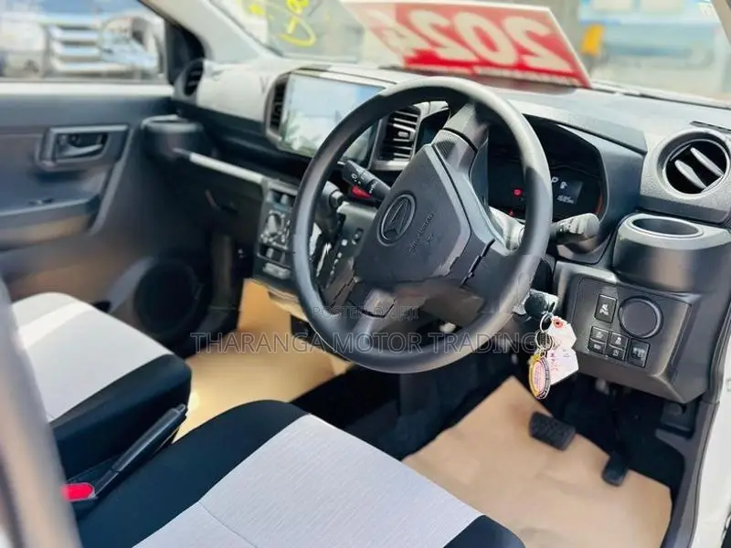 Daihatsu Mira L grade 2024