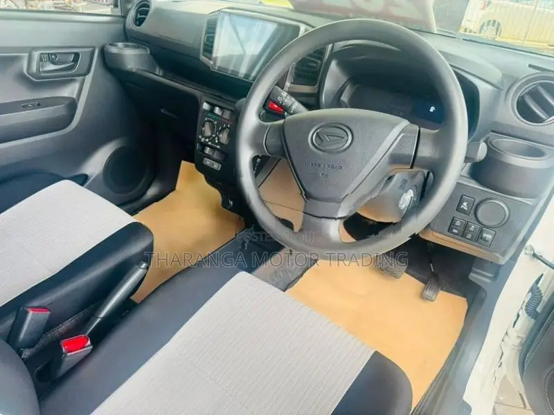 Daihatsu Mira L grade 2024