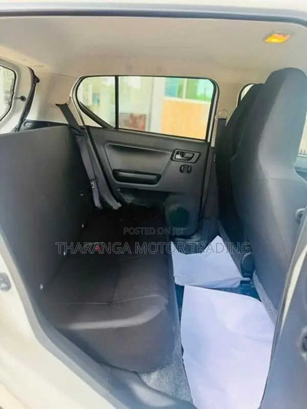 Daihatsu Mira L grade 2024