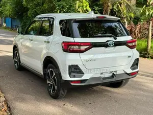 Toyota Raize Hybrid G Z Option 2025
