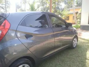 Hyundai Eon 2016